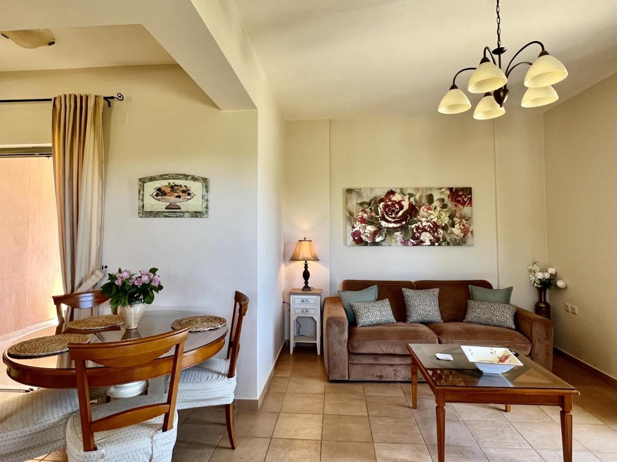 Villa Marianna Lourdata  Buitenkant foto